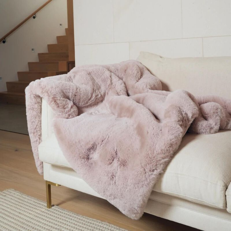 Home Lab Vegan Fur Throw - Big Bear 130 x 150cm image number 2